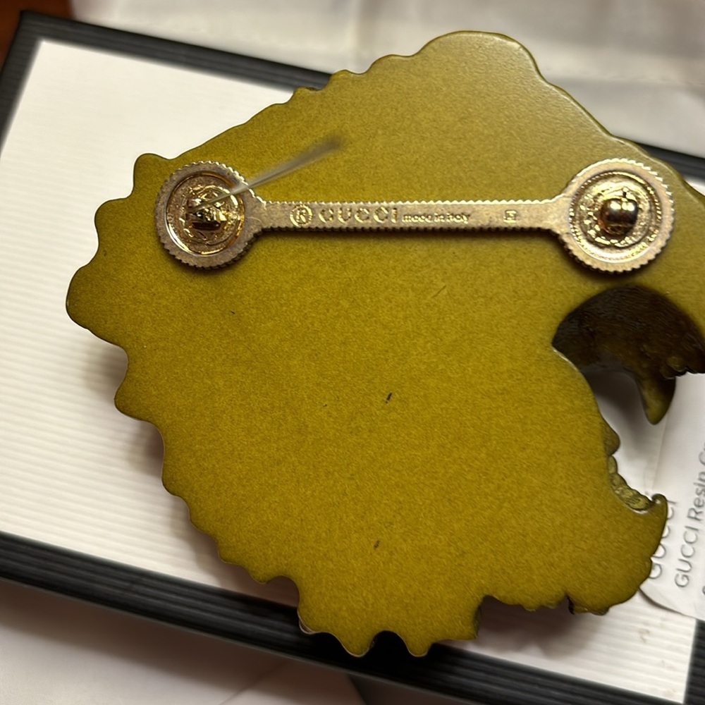 Gucci Tiger Head Brooch in Gold and Brown - Picture 6 of 6